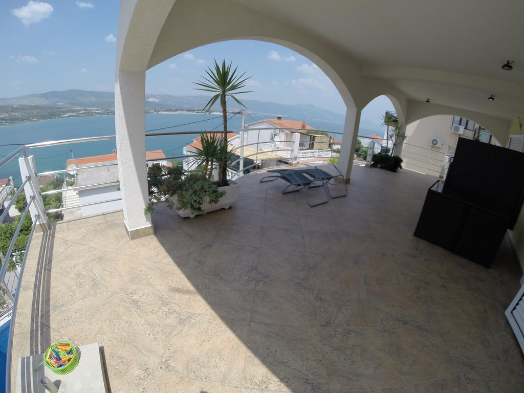 Palace View Trogir Bagian luar foto