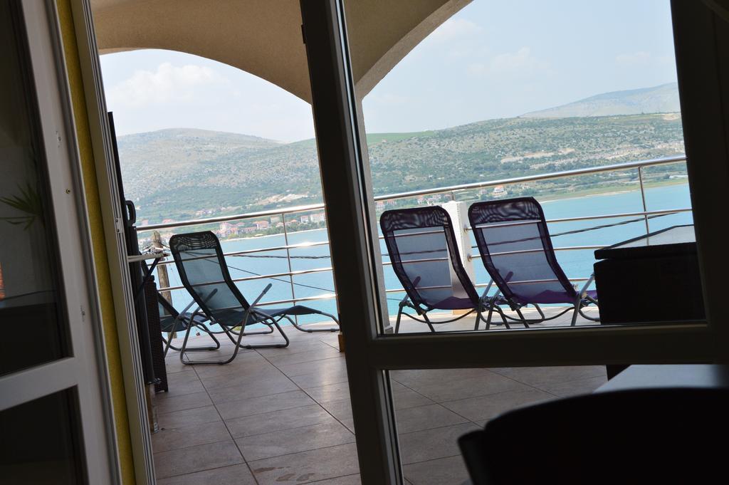 Palace View Trogir Bagian luar foto
